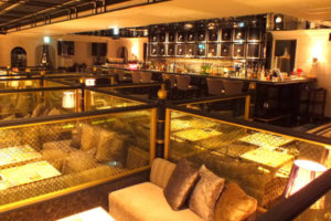 出会いを求めて新宿のオリエンタルラウンジイヴに行ってみたが惨敗した夜